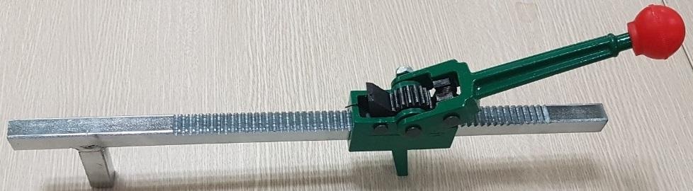 Dụng cụ banh lốp xe ô tô dạng cơ SLQ-01
