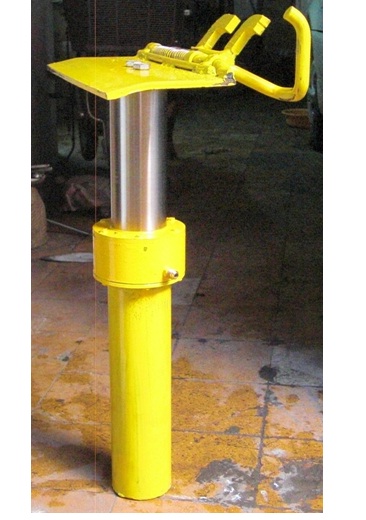 BEN NÂNG RỬA XE MÁY